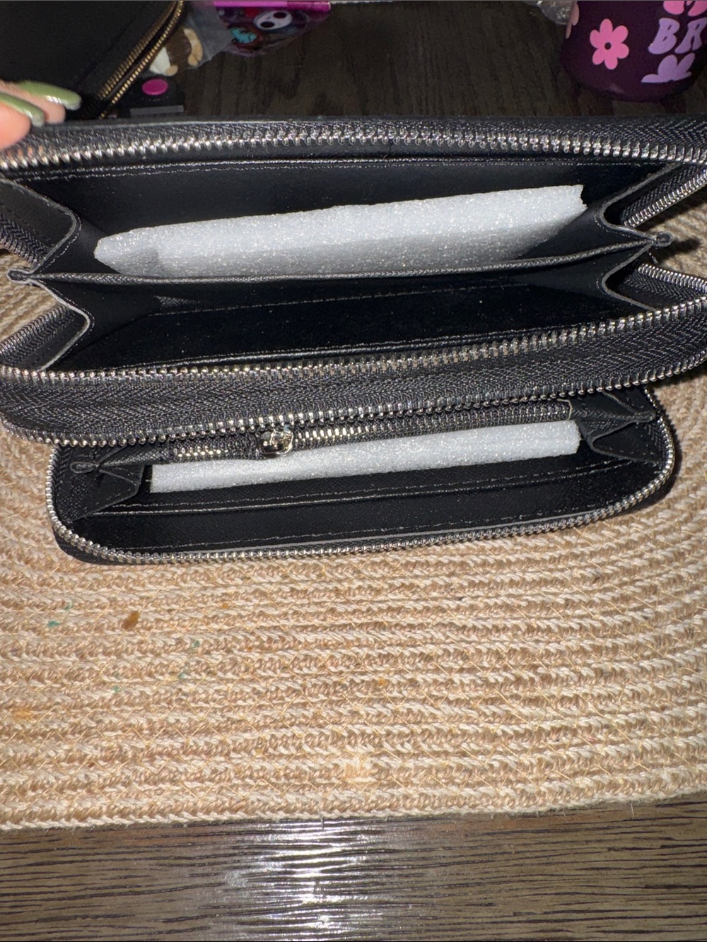 Louis Vuitton Black Monogram Eclipse Zip Wallet - Picture 2 of 2